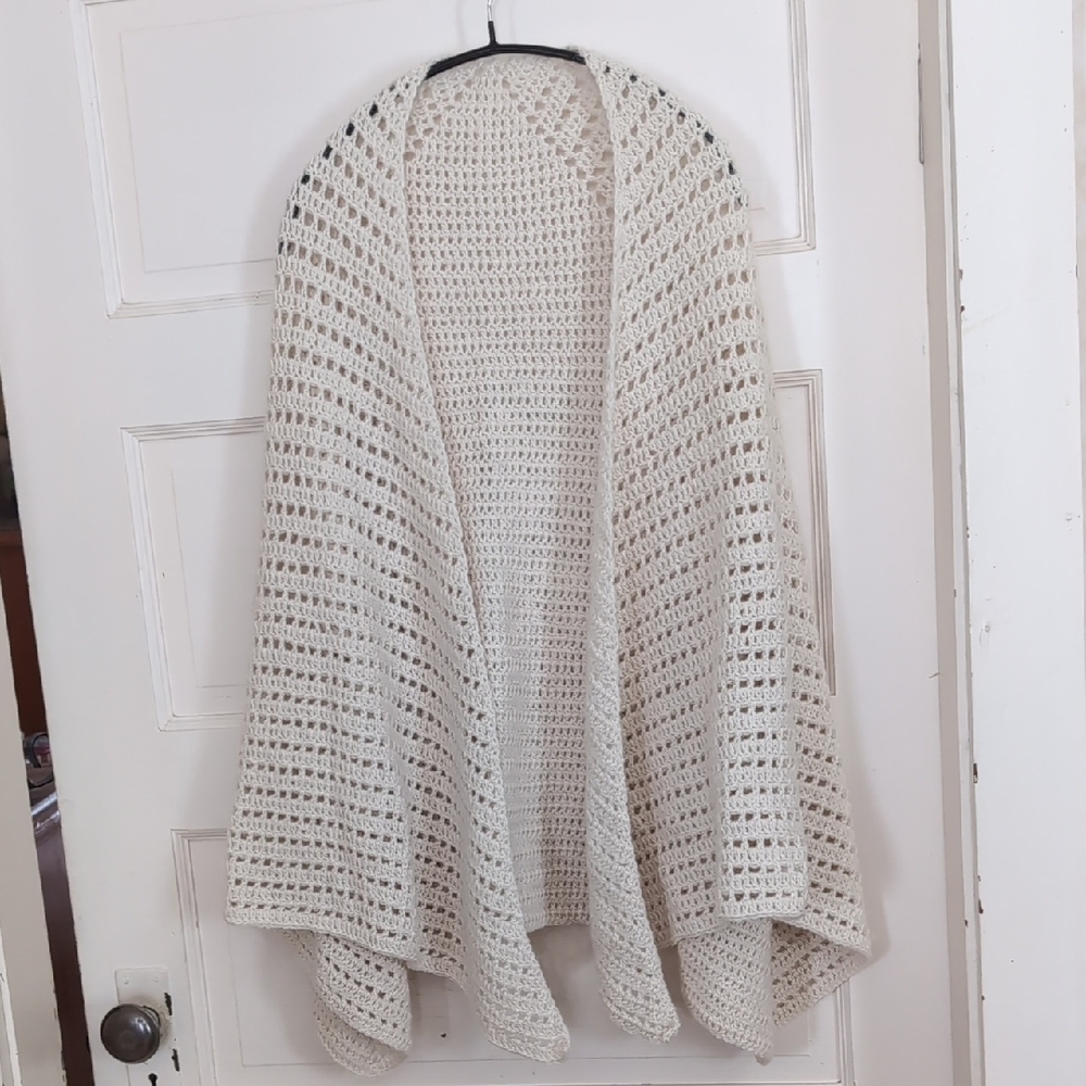 Elegant Cream Knit Women's Shawl